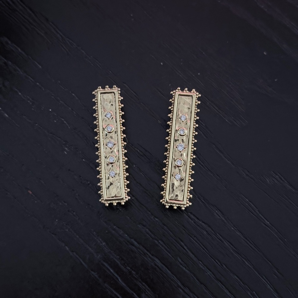 Elegant Gold Ear Weights